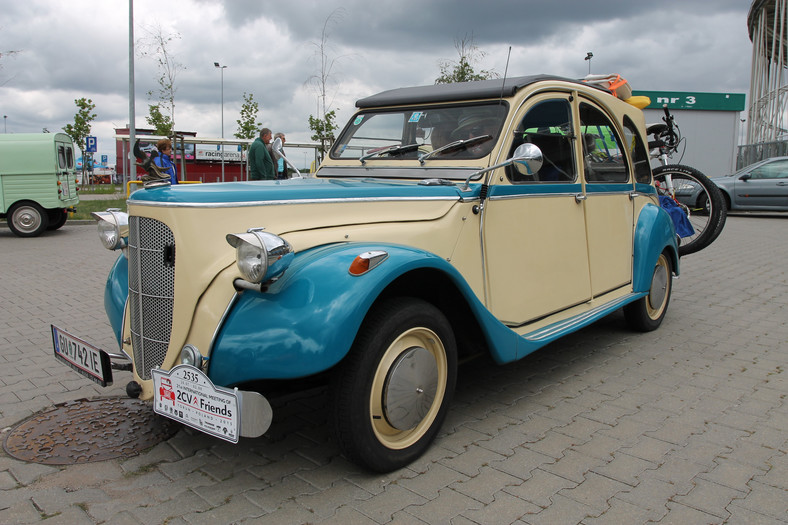 21. Światowy Zlot Miłośników Citroëna 2CV - Toruń 2015