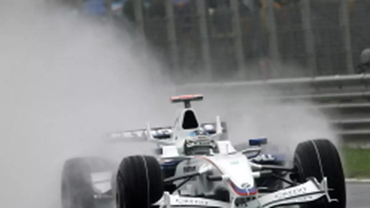 Grand Prix Włoch 2008: trzeci trening - deszcz pokonał kierowców