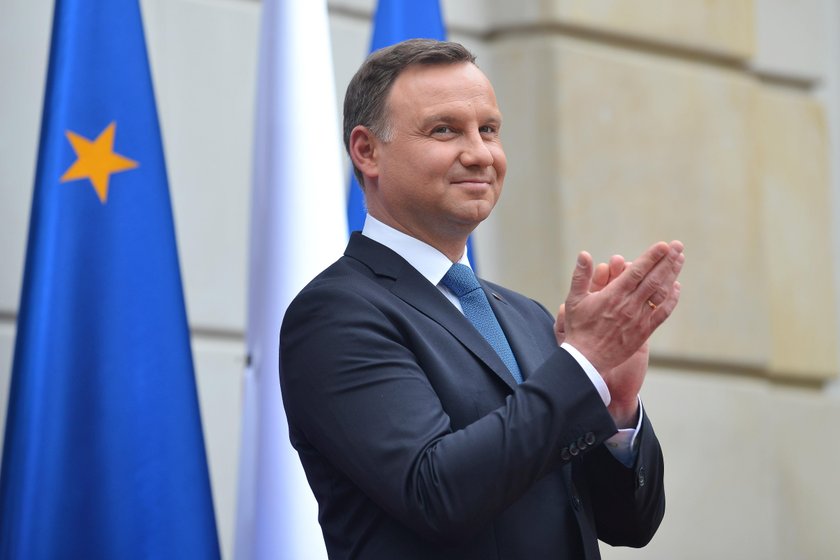 Prezydent Duda wspiera małą Asię i jej mamę