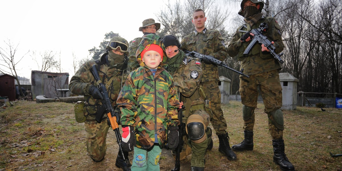 bunkier na brusie łódź