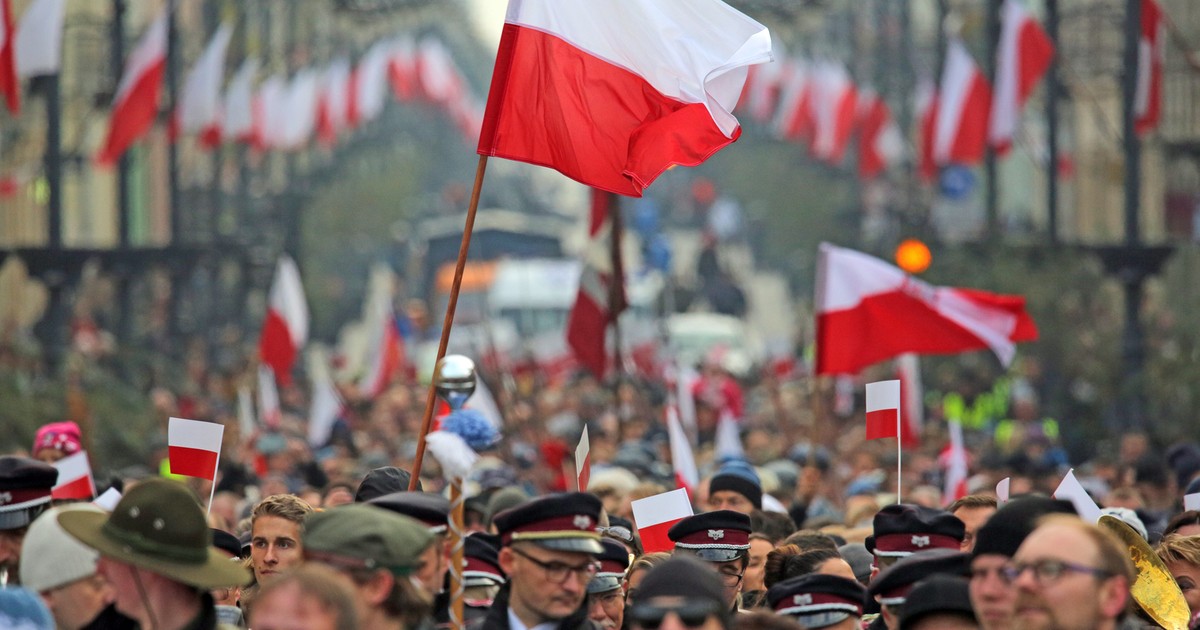Pogoda w Święto Niepodległości. Będzie padać? Jeśli wybierasz się na marsz, musisz to wiedzieć