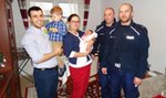 Zaczęła rodzić w samochodzie. Pomogli policjanci