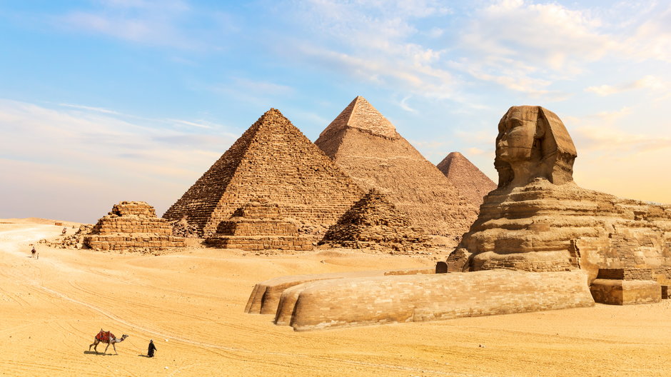 Piramidy w Gizie i Wielki Sfinks, Egipt (zdjęcie ilustracyjne)