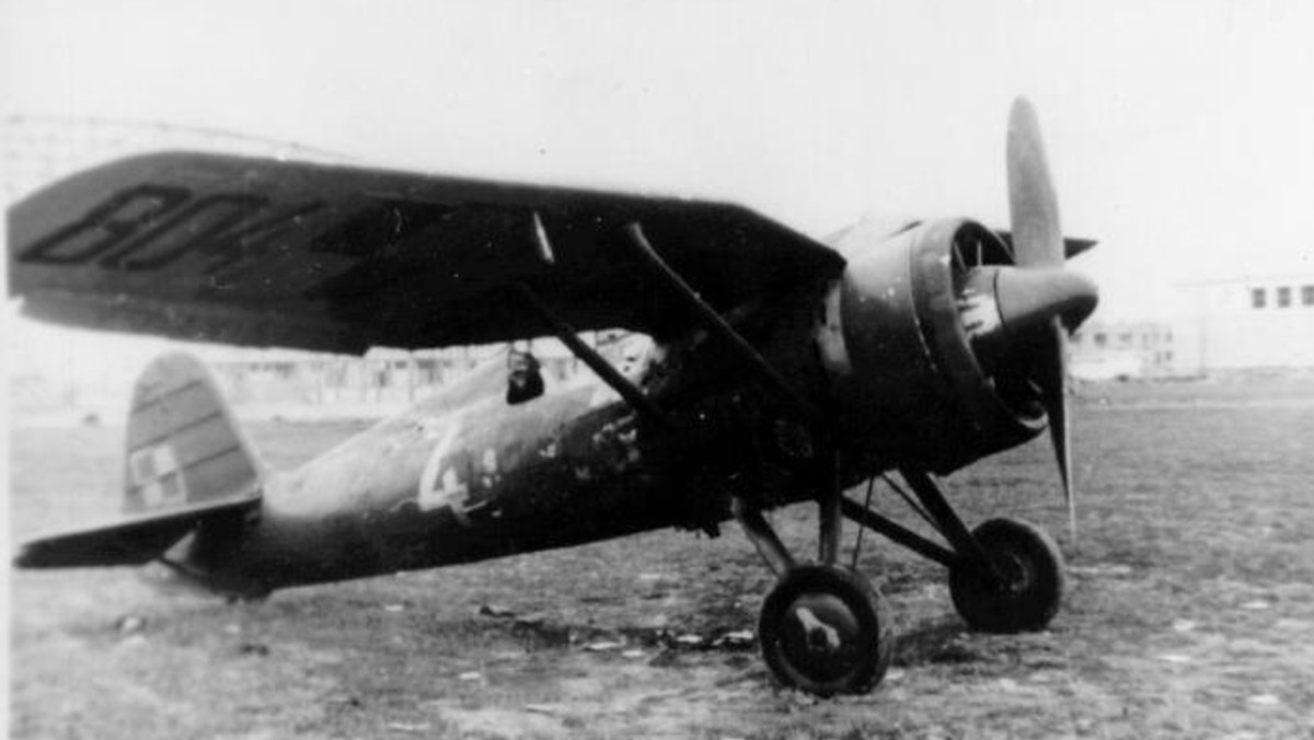 PZL P.11