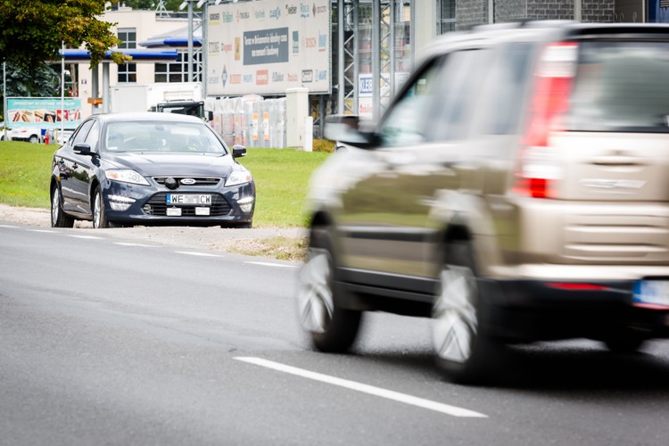 Nieoznakowany samochód ITD z fotoradarem