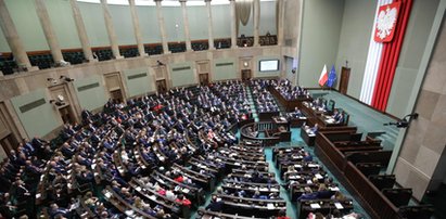 Budżet bez deficytu. Sejm przyjął uchwałę!