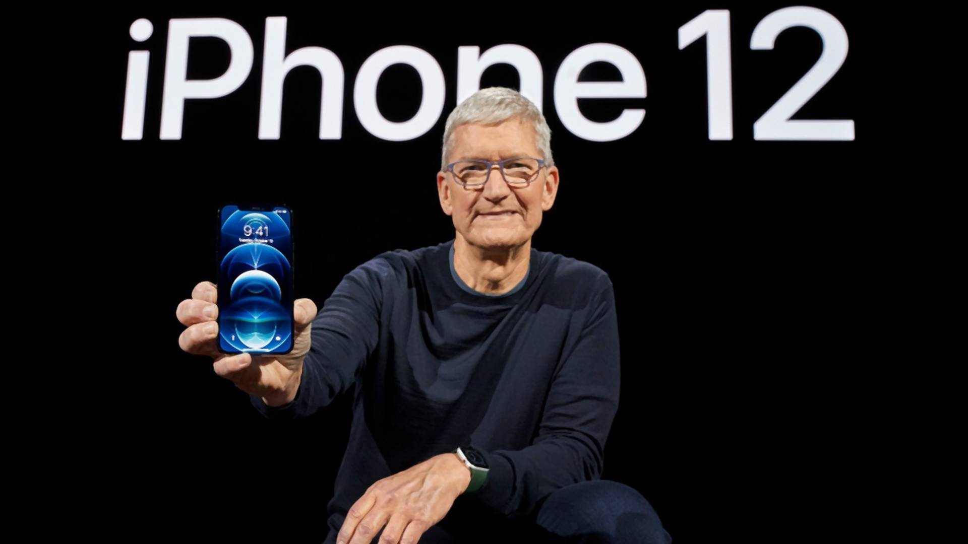 Apple predstavio iPhone 12, korisnici besni jer se punjač kupuje odvojeno a telefoni izgledaju isto kao pre osam godina