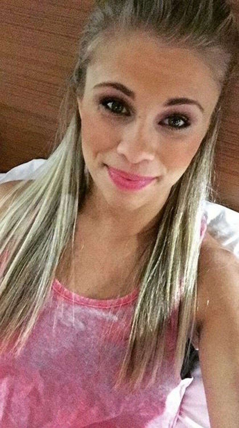 Ta piękność w ringu zamienia się w diablicę! Paige VanZant