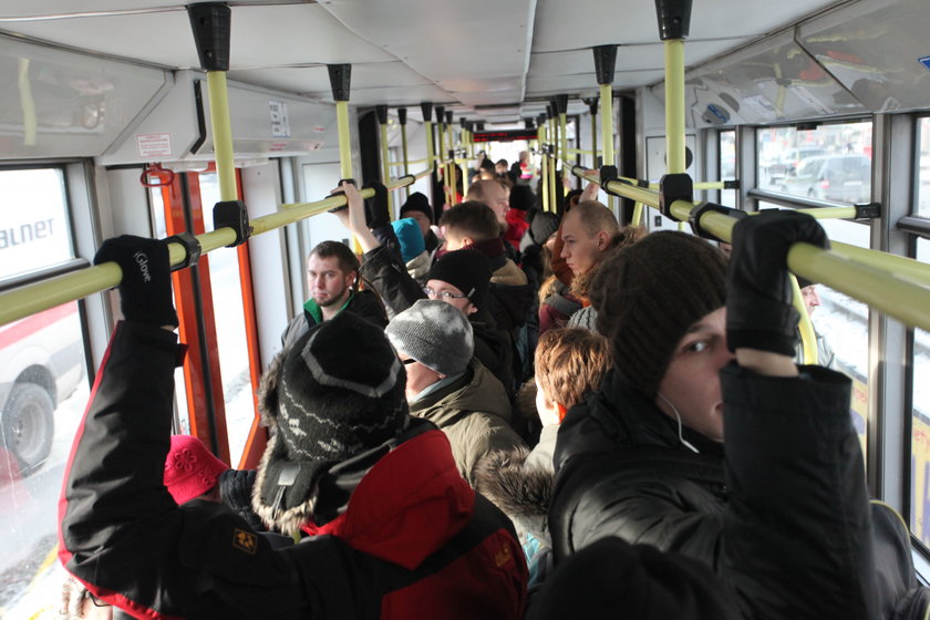 tłok w tramwaju w Gdańsku