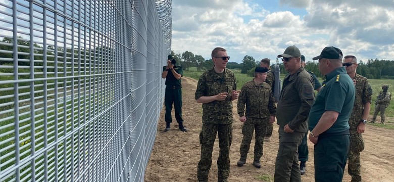 Bałtycka Linia Obrony. Przy granicy z Rosją budowa postępuje "szybko, niczym z klocków Lego"