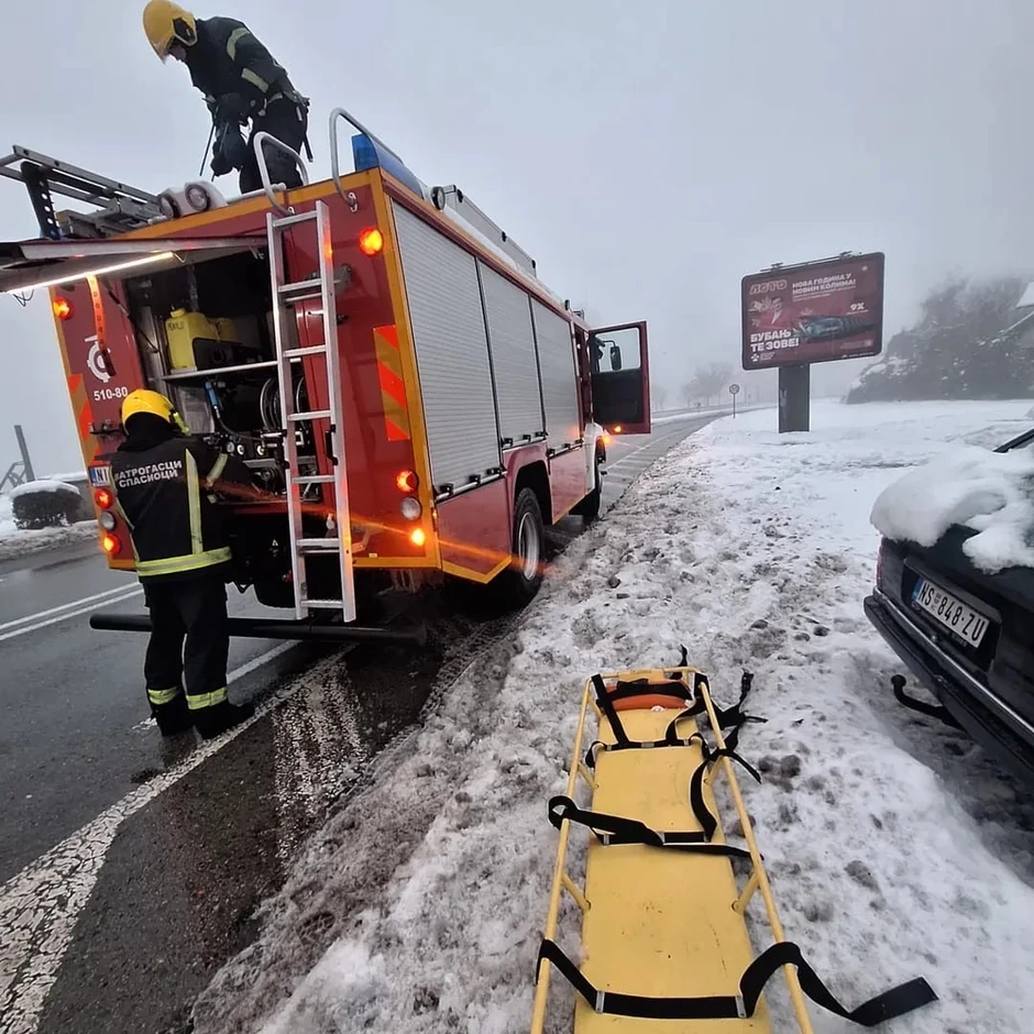 Osoba pala sa objekta u Novom Sadu