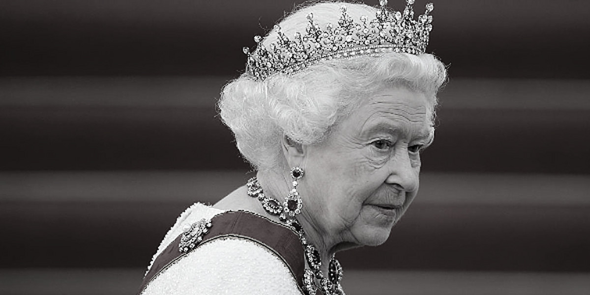 Królowa Elżbieta odeszła w otoczeniu rodziny w wieku 96 lat.