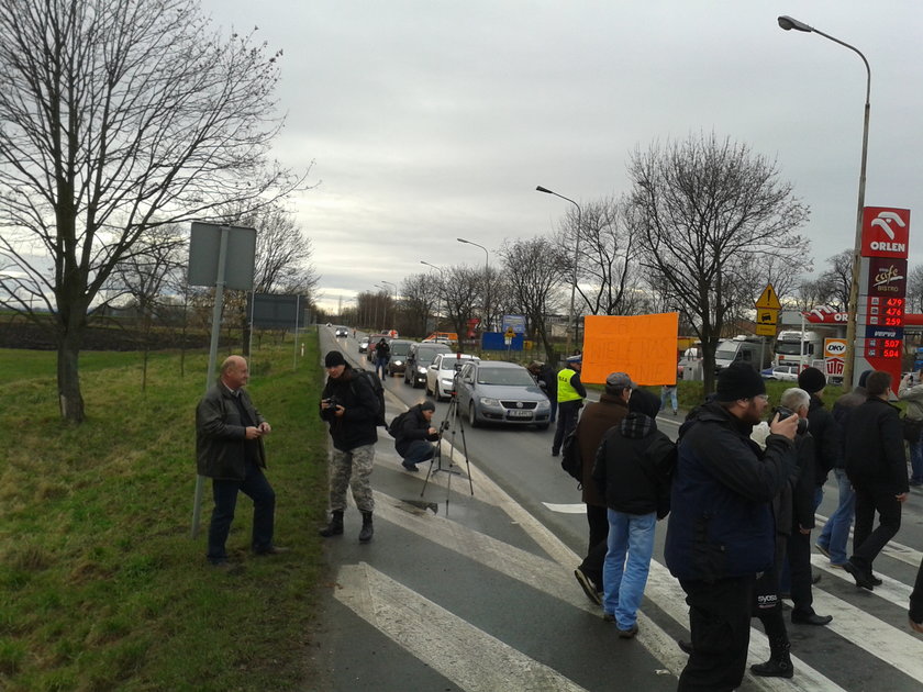 Protest na DK 8 w Kobierzycach