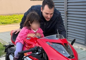 Aleksa Balašević sa ćerkicom Verom