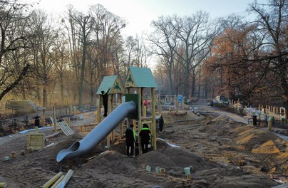 Zjeżdżalnia, tunel, trampolina, bujak… Aby do wiosny!