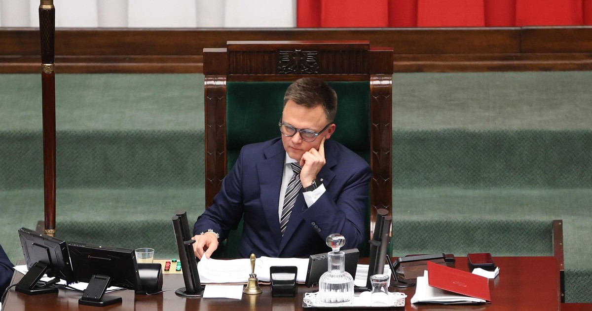 Szymon Hołownia pozostanie na stanowisku? PiS i Konfederacja mówią jednym głosem