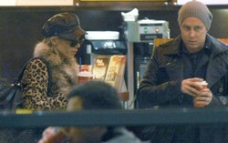 Nergal odwiedził ukochaną w Warszawie