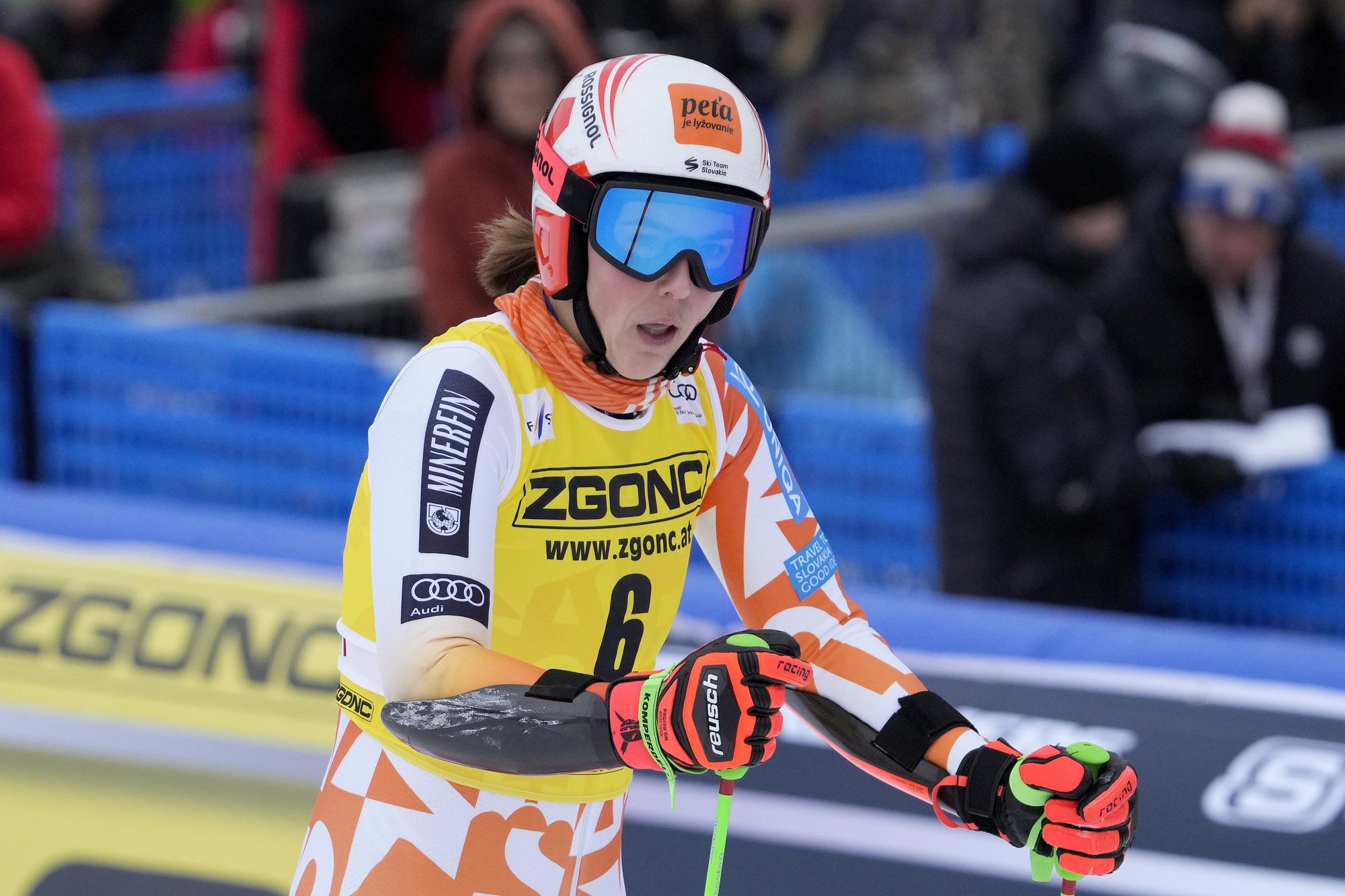Slovenská lyžiarka Petra Vlhová v obrovskom slalome Svetového pohára v kanadskom stredisku Tremblant.