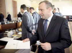 Czy rząd spóźnił się z wyznaczeniem nagrody?