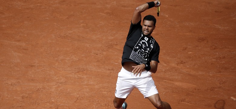 Jo-Wilfried Tsonga z kortu zszedł pokonany i ze łzami w oczach