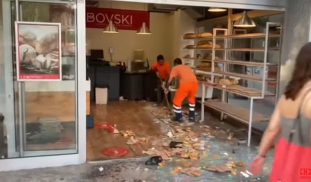 Pekara motorom uleteo u pekaru Vračar