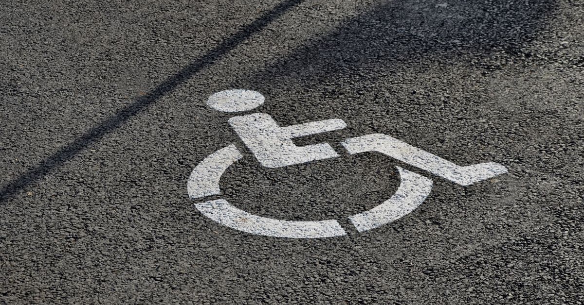 Dofinansowania na turnusy rehabilitacyjne od PFRON: 30%, 27%, 25% i 20% przeciętnego wynagrodzenia dla osób niepełnosprawnych i opiekunów