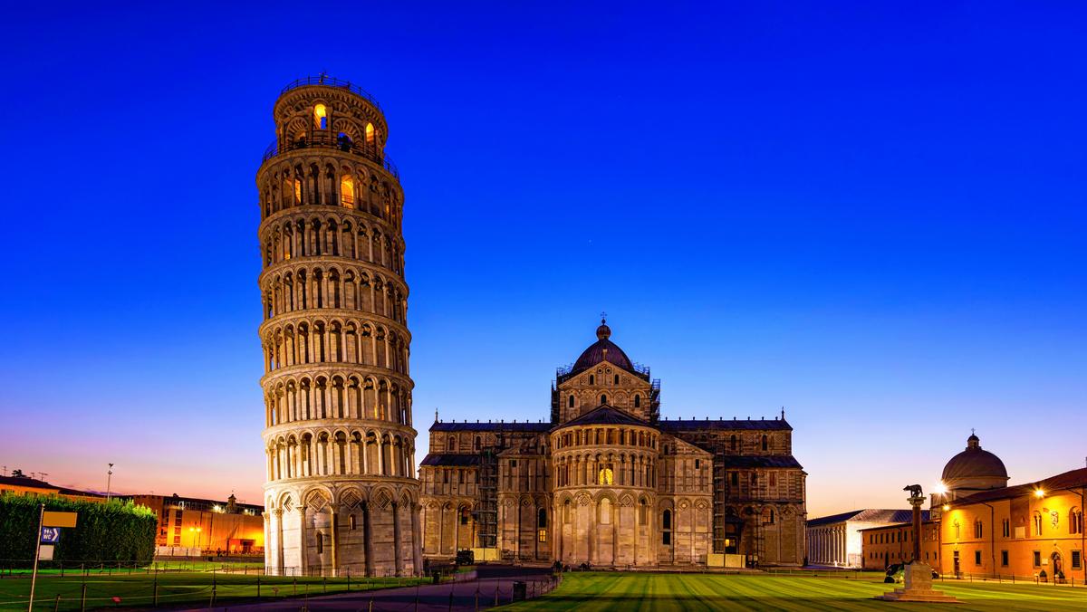 Krzywa Wieża w Pizie, katedra Pałac Cudów, Piza