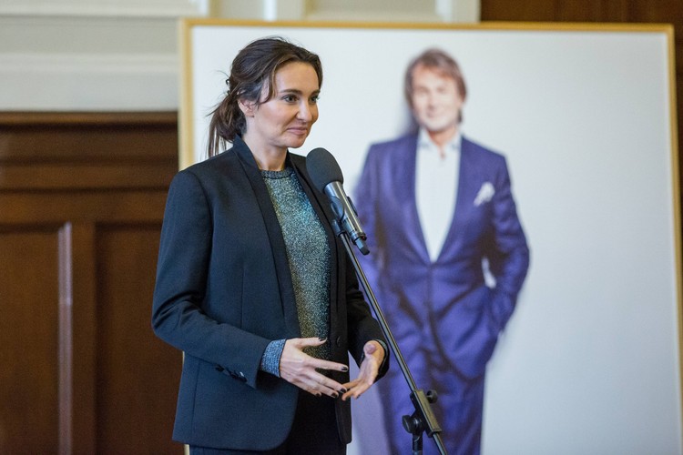 <strong>1. Sebastian i Dominika Kulczyk - 14,3 mld złotych </strong>
<br><br>Zmarły Jan Kulczyk swój majątek postanowił przekazać dzieciom. Szczegółowe zapisy testamentowe sprawiły, że wszystkie przepisane spółki oraz udziały należą jednocześnie do Dominiki i Sebastiana Kulczyka. <br><br>