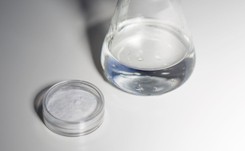 Wódka w proszku nie dla Polaka. Ministerstwo zdrowia nie chce, by produkt trafił legalnie na rynek