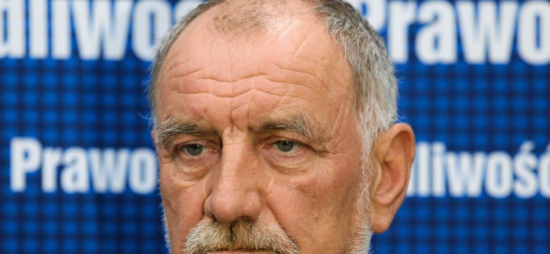 Ojciec prezydenta Dudy ujawnił swoje zarobki. Na konto wpadło mu dużo więcej niż synowi