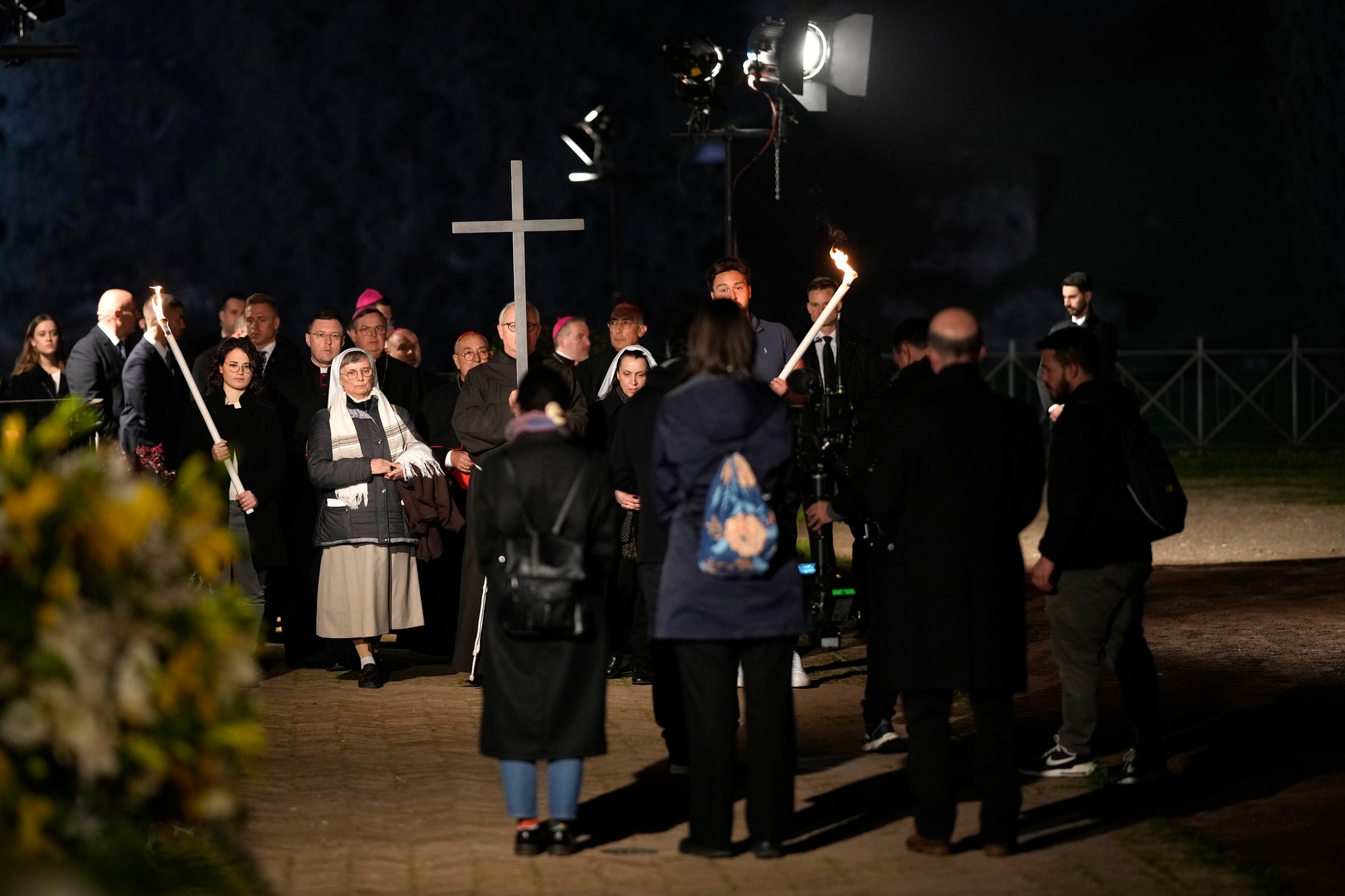 Krížová cesta v rímskom Koloseu.