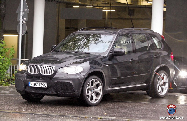 Zdjęcia szpiegowskie: BMW X5 M – zdjęcia nowego 12-cylindrowego SUV-a