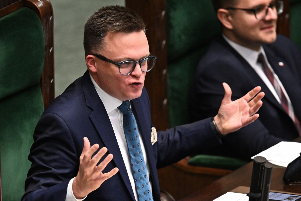 Marszałek Hołownia poprosił o opuszczenie sali obrad przez osobę, która nie jest posłem