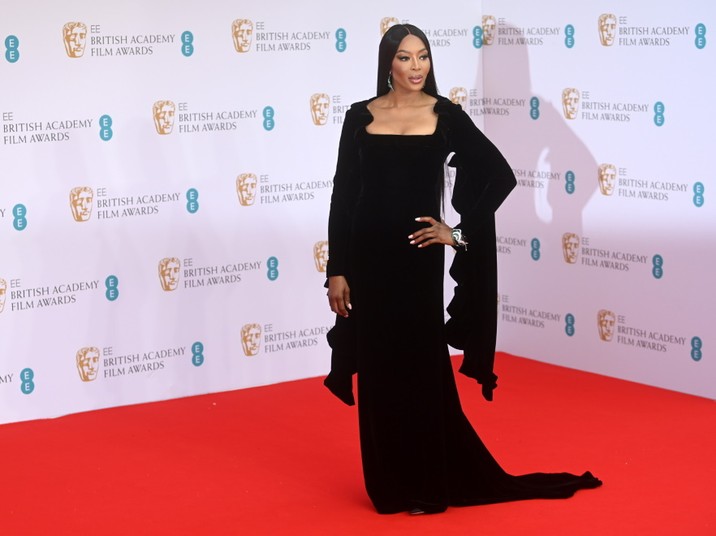 Naomi Campbell na gali BAFTA.