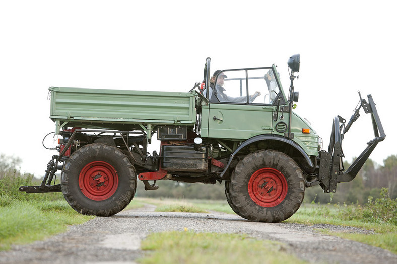 Unimog 406 - klasyk na ciężkie warunki