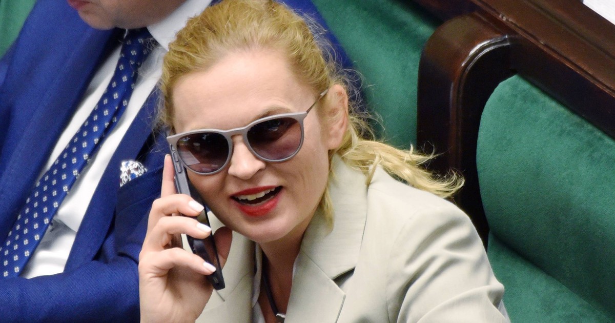 Szkoły czeka rewolucja. Rząd szykuje zmiany ws. ubioru uczniów