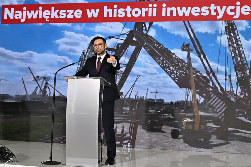 Daniel Obajtek w czasie konferencji 1 lutego 2024 r. 