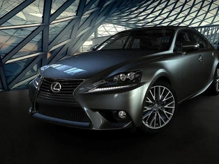 Lexus IS 250 to model, z którym japońska marka wiąże największe nadzieje