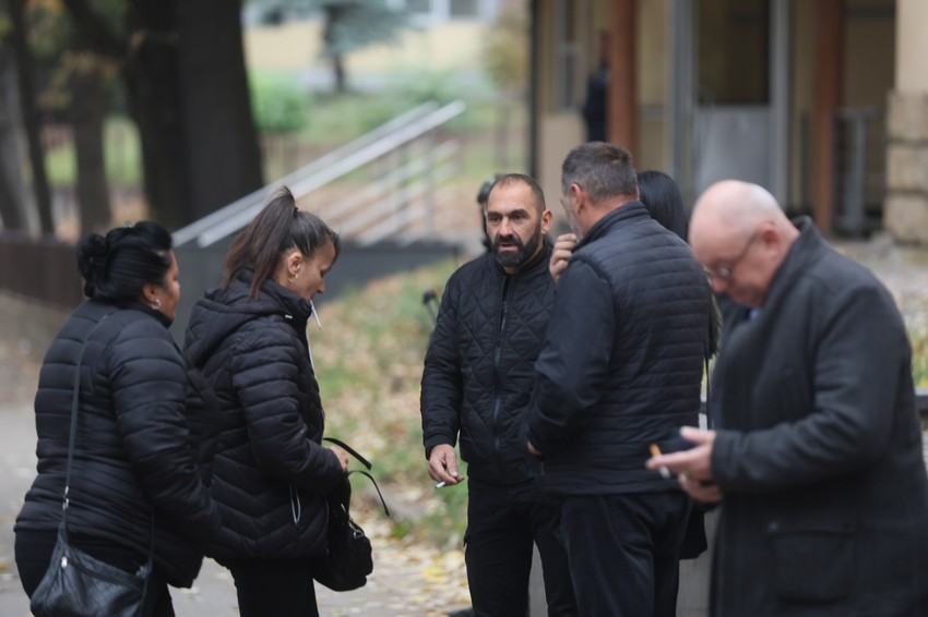 Porodice ubijenih u masakru kod Mladenovca