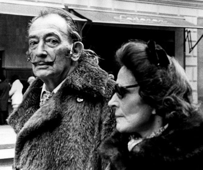 Salvador Dali sa suprugom Galom 