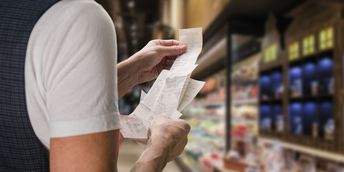 Wprawdzie inflacja bazowa rok do roku spadła w kwietniu, ale nieznacznie: do 12,2 proc. z 12,3 proc. w marcu. W ujęciu miesiąc do miesiąca wskaźnik ten znowu urósł: o prawie 1 proc. 