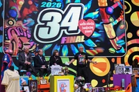 Tak politycy wspierają WOŚP. Flaga z Końskich i "Żurek z Żurkiem" to nie wszystko