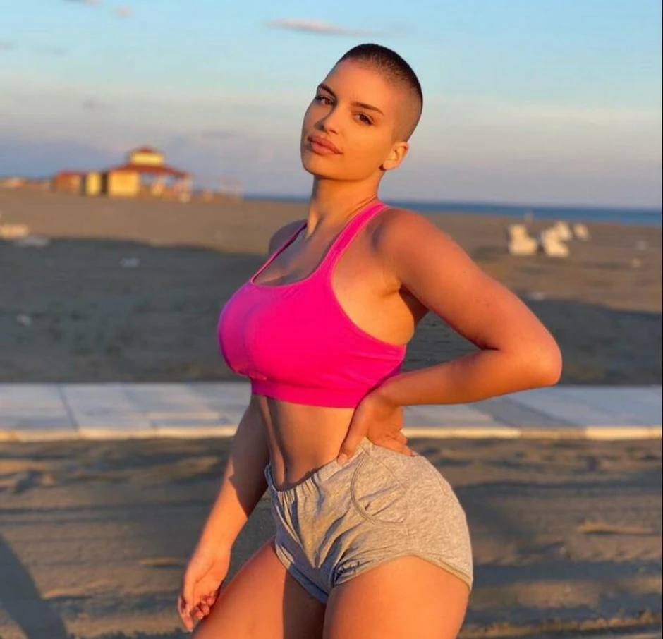 Anja, devojka Vuka Moba