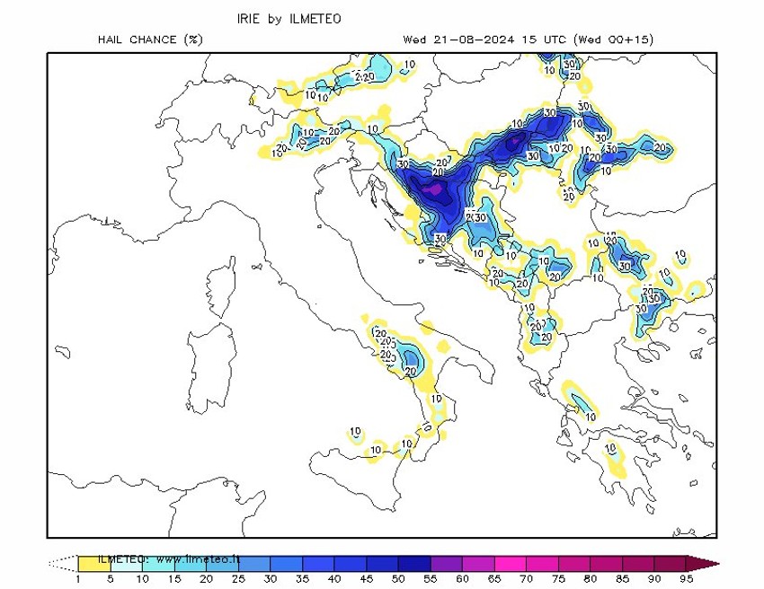 Na severu Srbije, u severnijim i severozapadnim delovima Vovjdojen popodne će početi da pada kiša uz grmljavinu i jači vetar, a kako se front bude kretao južnije oslabiće