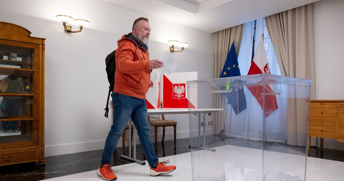 Wybory prezydenckie 2025. Jak zagłosować za granicą w II turze?