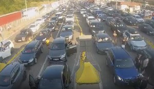 Velika gužva na graničnom prelazu Gradina
