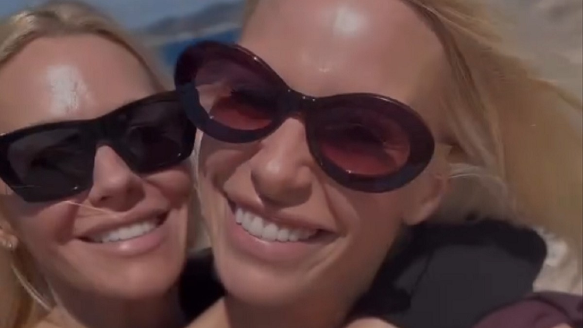 Nataša i Kristina Bekvalac