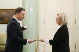 Andrzej Duda powołał Julię Przyłębską na stanowisko prezesa Trybunału Konstytucyjnego: "Chciałbym, aby pani prezes uporządkowała sprawy TK"