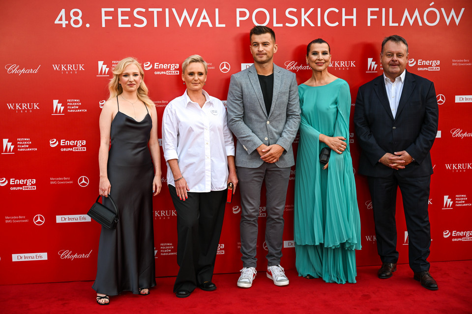 Twórcy filmu "Święto ognia" na gali zakończenia 48. Festiwalu Polskich Filmów Fabularnych w Gdyni