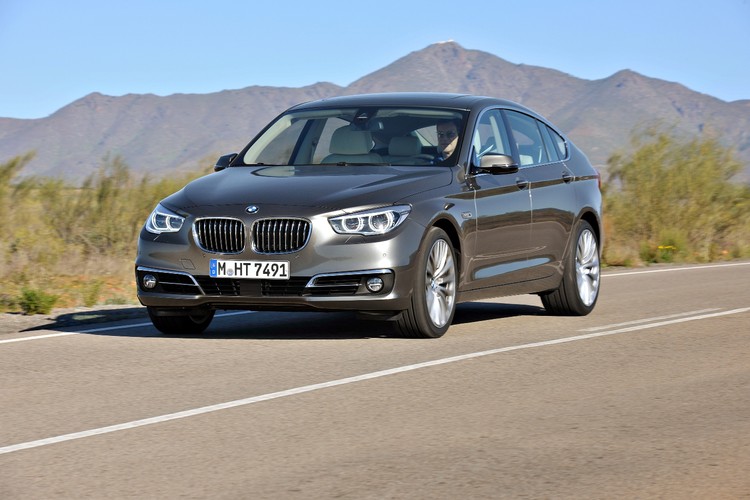 8. BMW 530d GT automatic - 64.6 dB